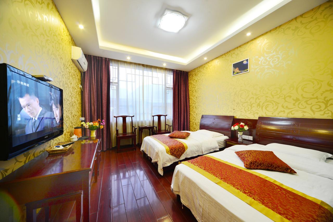 Emeishan Moon Bay Hotel Exteriér fotografie
